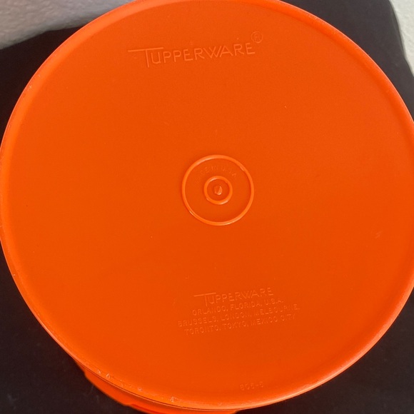 Tupperware Orange Food Storage Containers - Picture 6 of 6